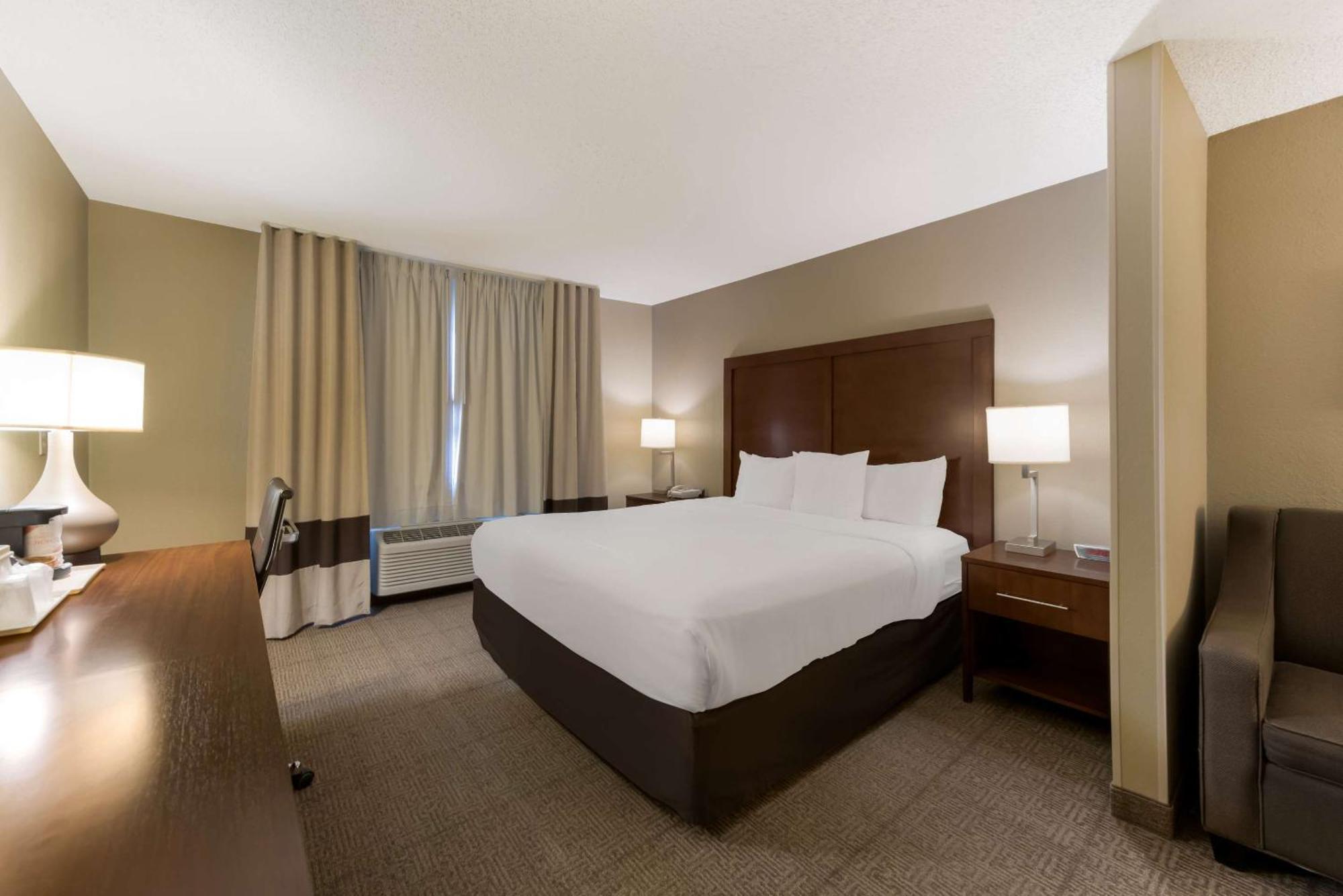 Comfort East 2* Wichita